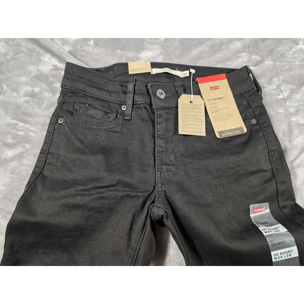 NWT Levi's 711 Women's Mid-Rise Skinny Ankle Jeans Sz 00 Short (24W X 28L) Black